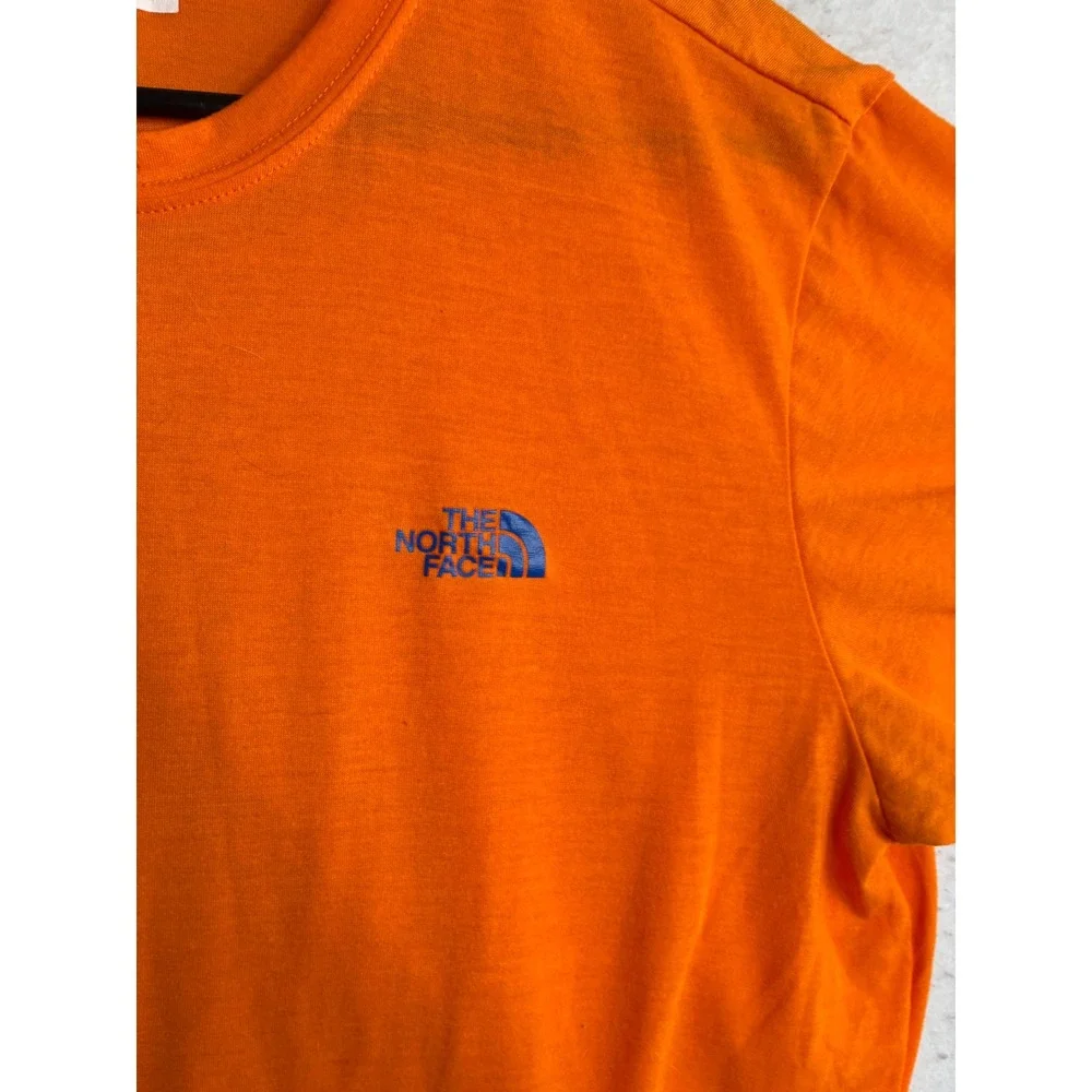 The North Face Mens VaporWick Performance T-Shirt Orange Short Sleeve L TC2D